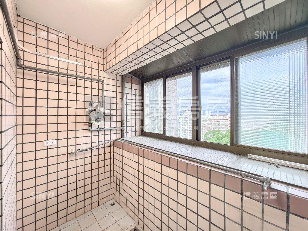 台北豪景～美景３房房屋室內格局與周邊環境