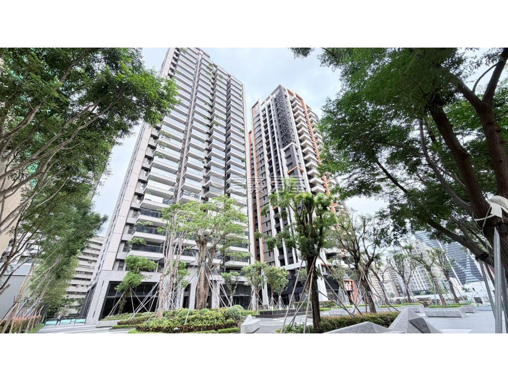 白天鵝高樓景觀三房雙平車房屋室內格局與周邊環境