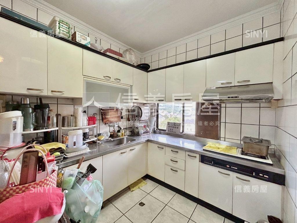 採光通風視野不錯的三房房屋室內格局與周邊環境