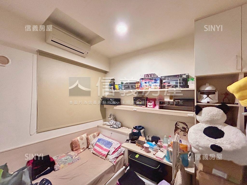世界之星高樓採光三房車位房屋室內格局與周邊環境