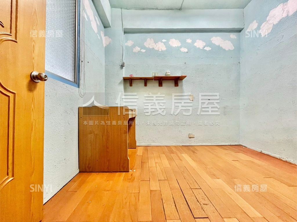 雙語延平國小操場美景三房房屋室內格局與周邊環境