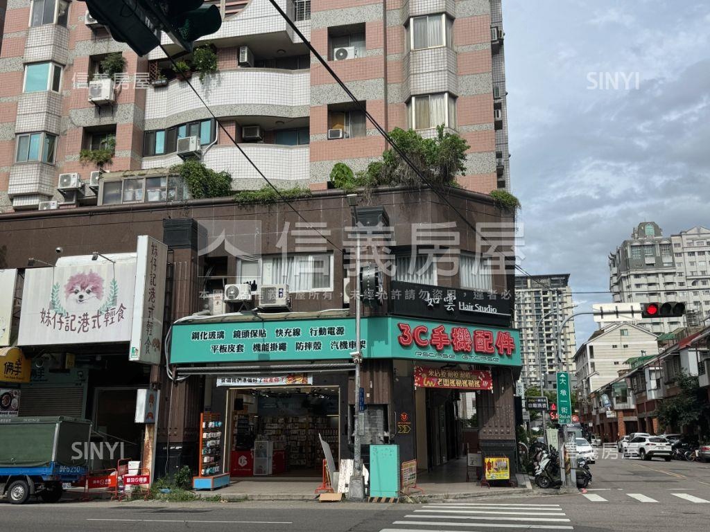 理想貴族１房Ｂ１平車位房屋室內格局與周邊環境