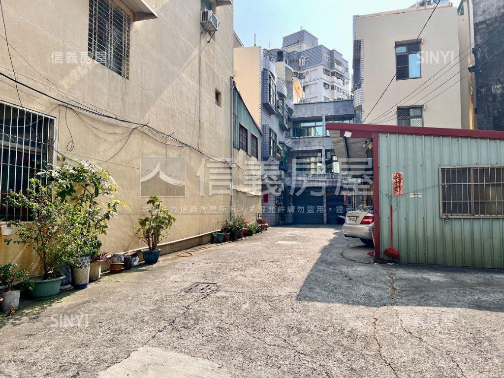 岡山獨立透天方便停車房屋室內格局與周邊環境