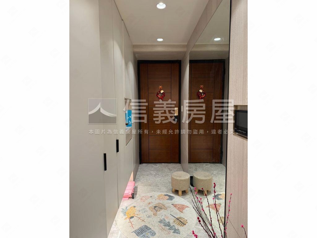 香榭帝寶．奢華３房房屋室內格局與周邊環境