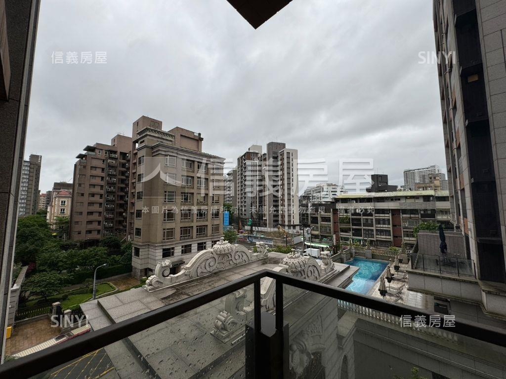 香榭帝寶．奢華３房房屋室內格局與周邊環境