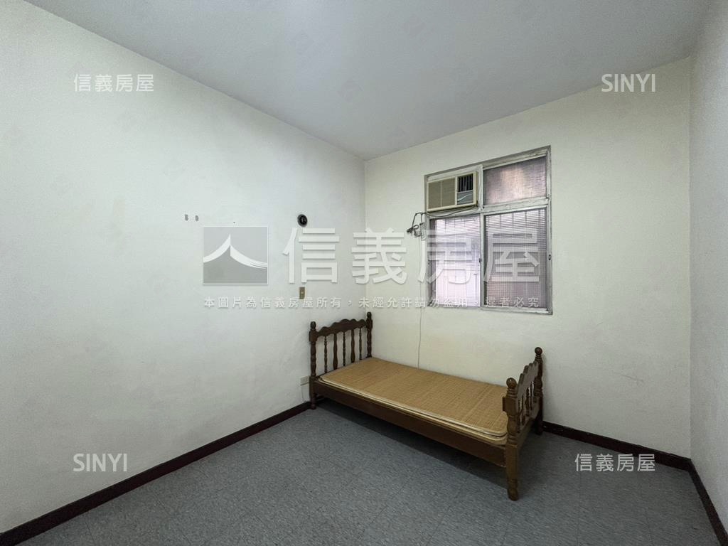 三面採光●信義黃金二樓房屋室內格局與周邊環境