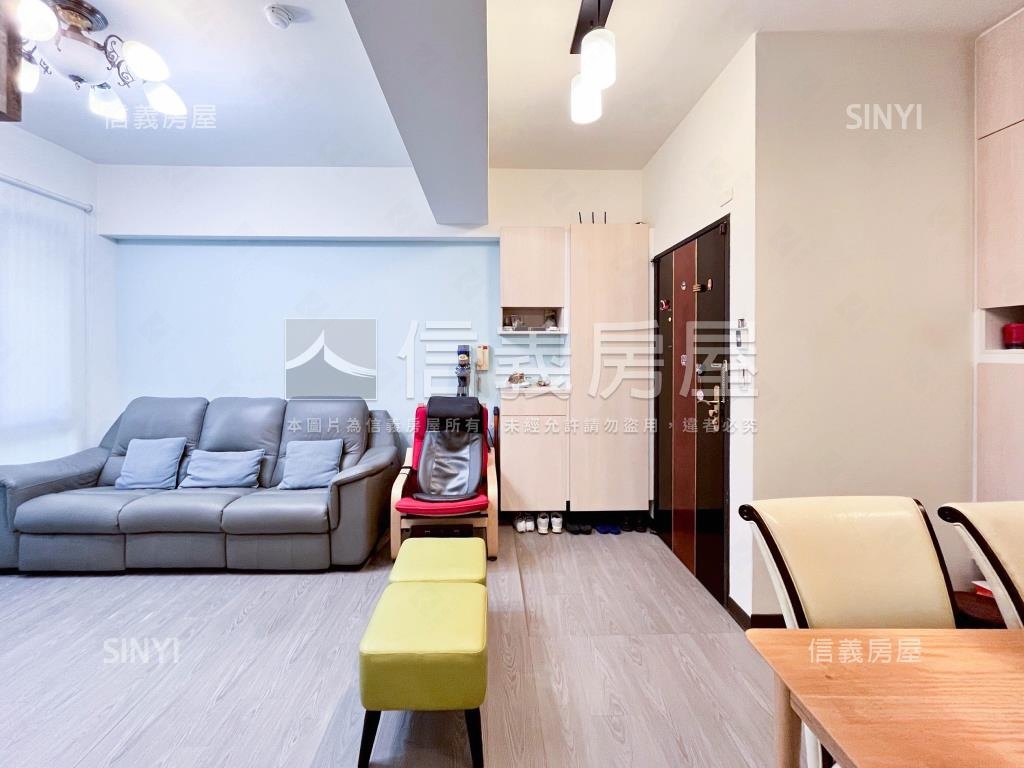 專任新貴特區朝西南美屋房屋室內格局與周邊環境