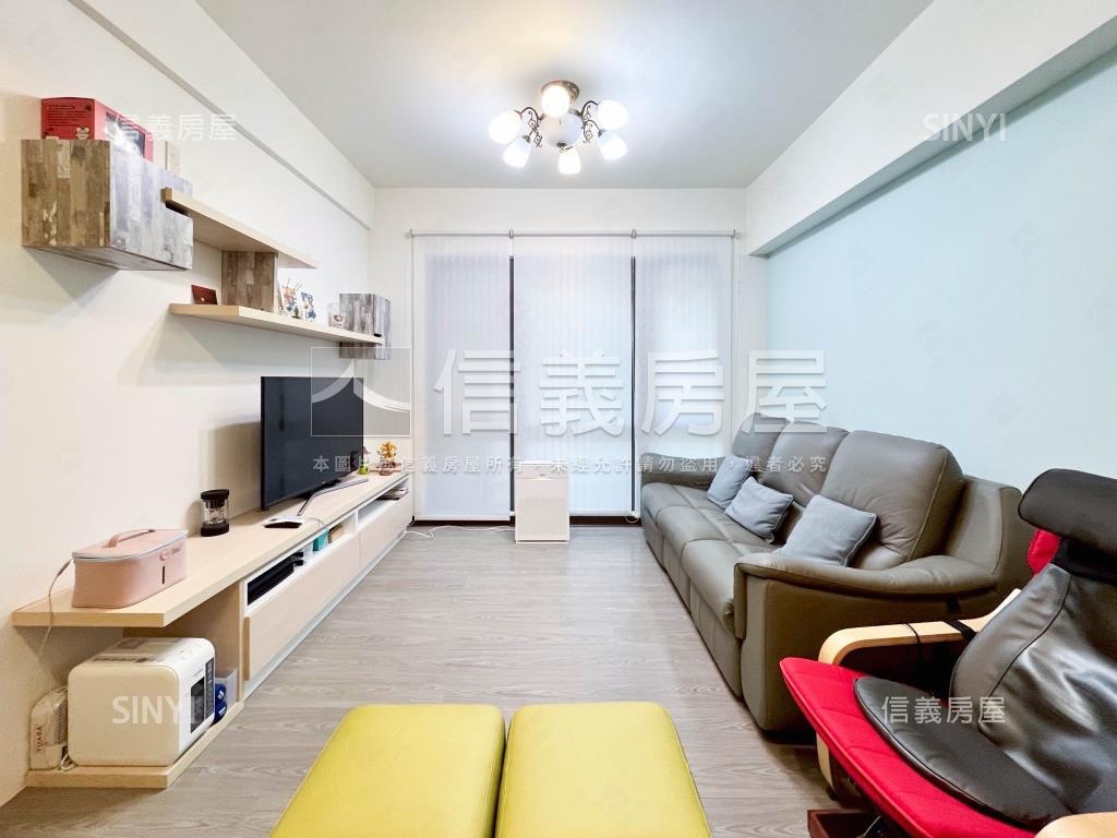 專任新貴特區朝西南美屋房屋室內格局與周邊環境