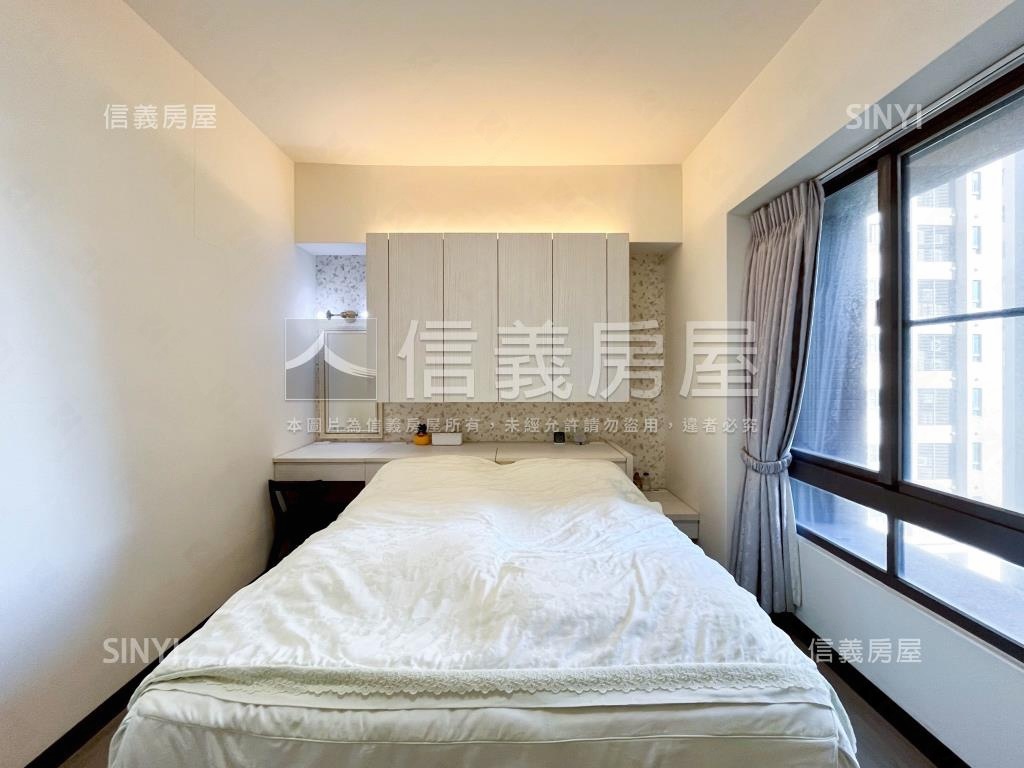 專任新貴特區朝西南美屋房屋室內格局與周邊環境