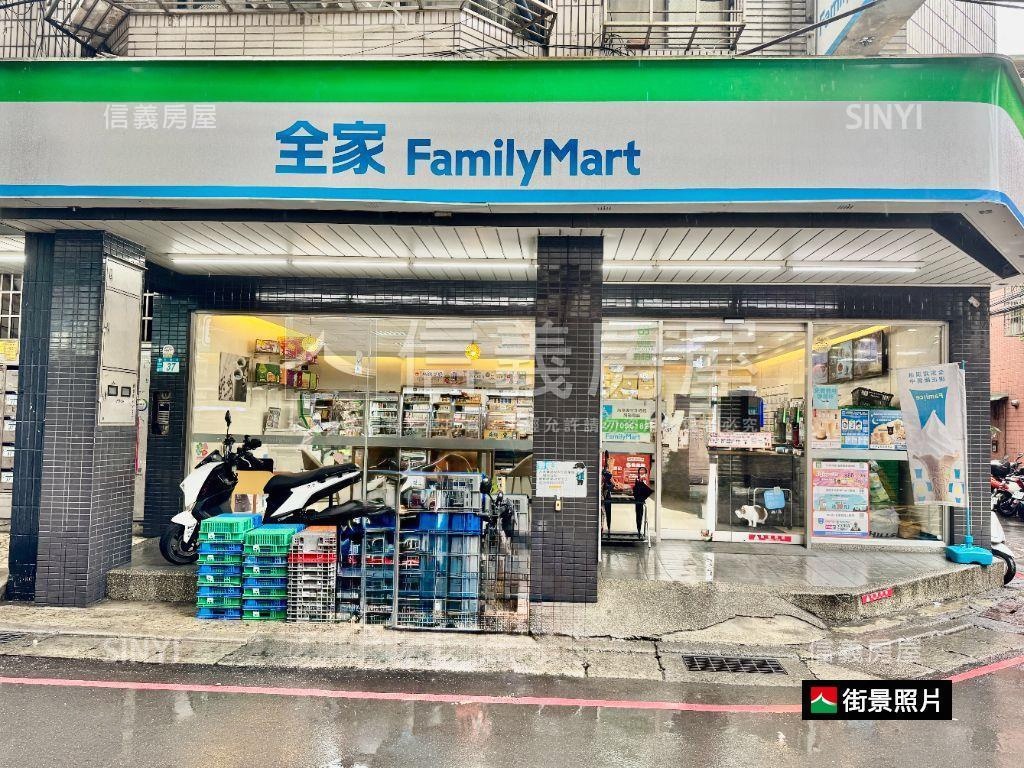 板橋國泰街面寬店面房屋室內格局與周邊環境