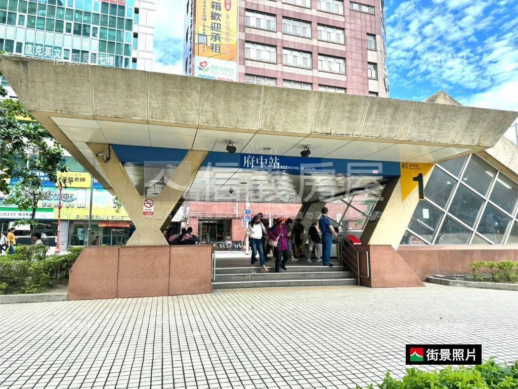板橋國泰街面寬店面房屋室內格局與周邊環境