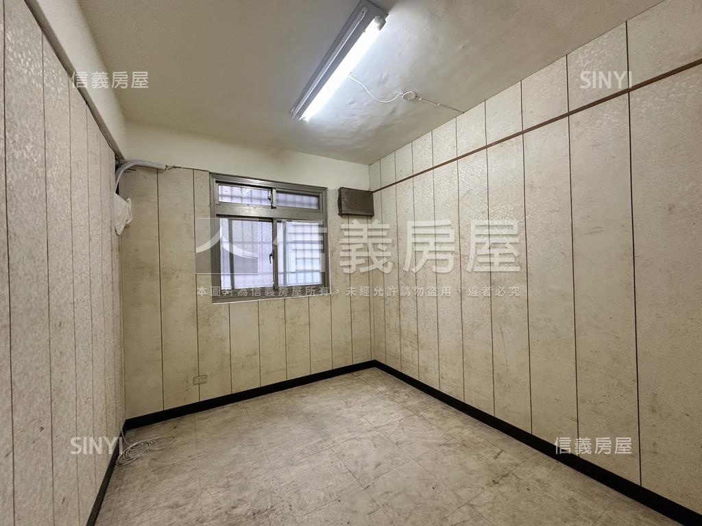 三角窗邊間面寬金店面房屋室內格局與周邊環境