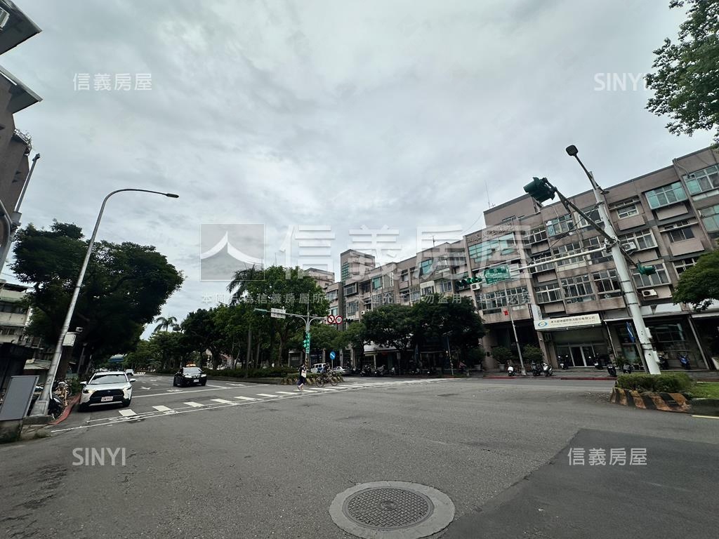 三角窗邊間面寬金店面房屋室內格局與周邊環境