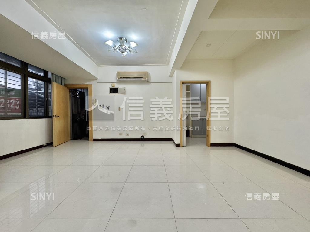 專任．海山捷運五樓頂加房屋室內格局與周邊環境