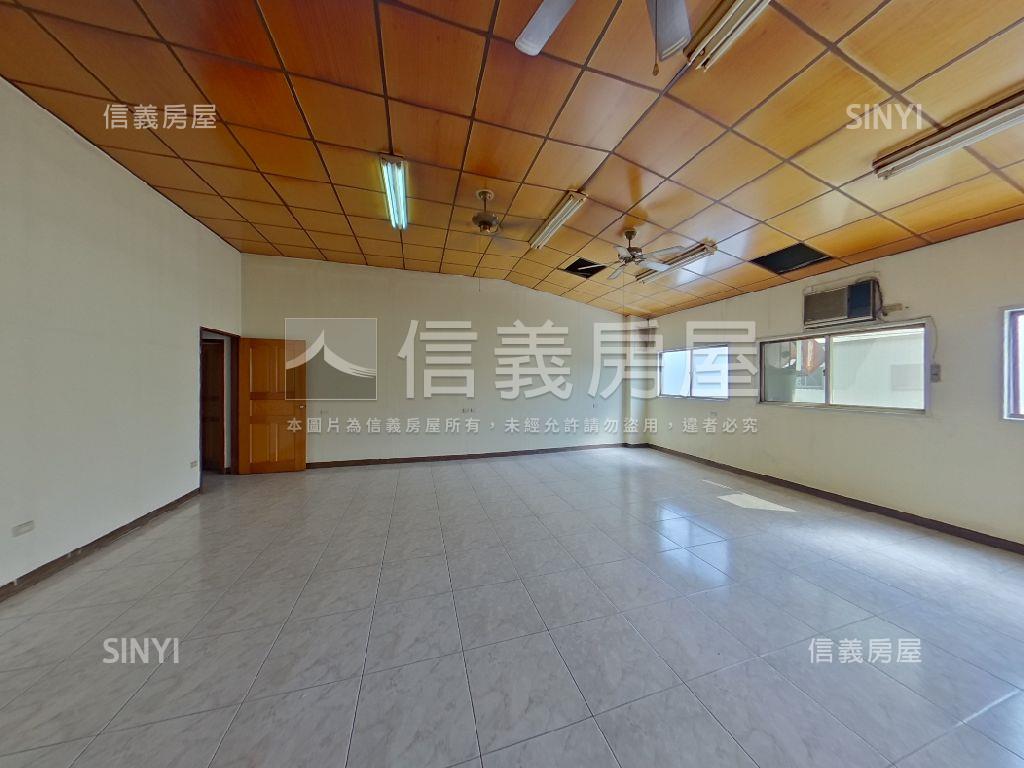 乙工面寬約十米廠辦房屋室內格局與周邊環境