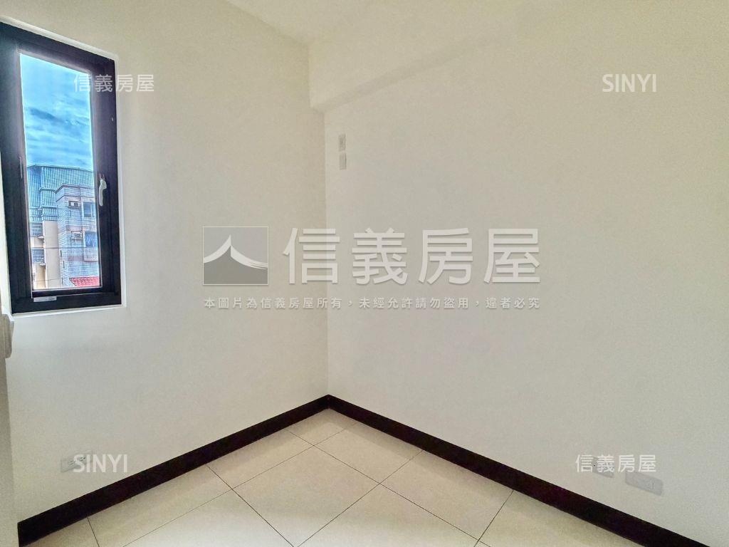 仁武安樂一街全新三房平車房屋室內格局與周邊環境