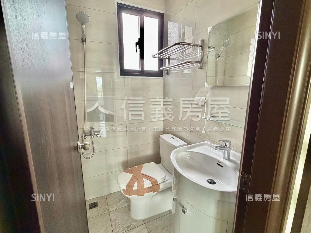 仁武安樂一街全新三房平車房屋室內格局與周邊環境