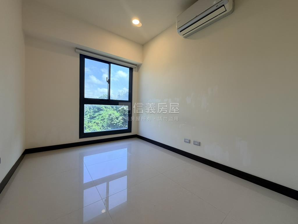 內科．山景高樓三房車房屋室內格局與周邊環境
