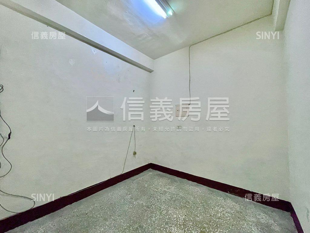 歸仁！文化陶冶臨路店住房屋室內格局與周邊環境