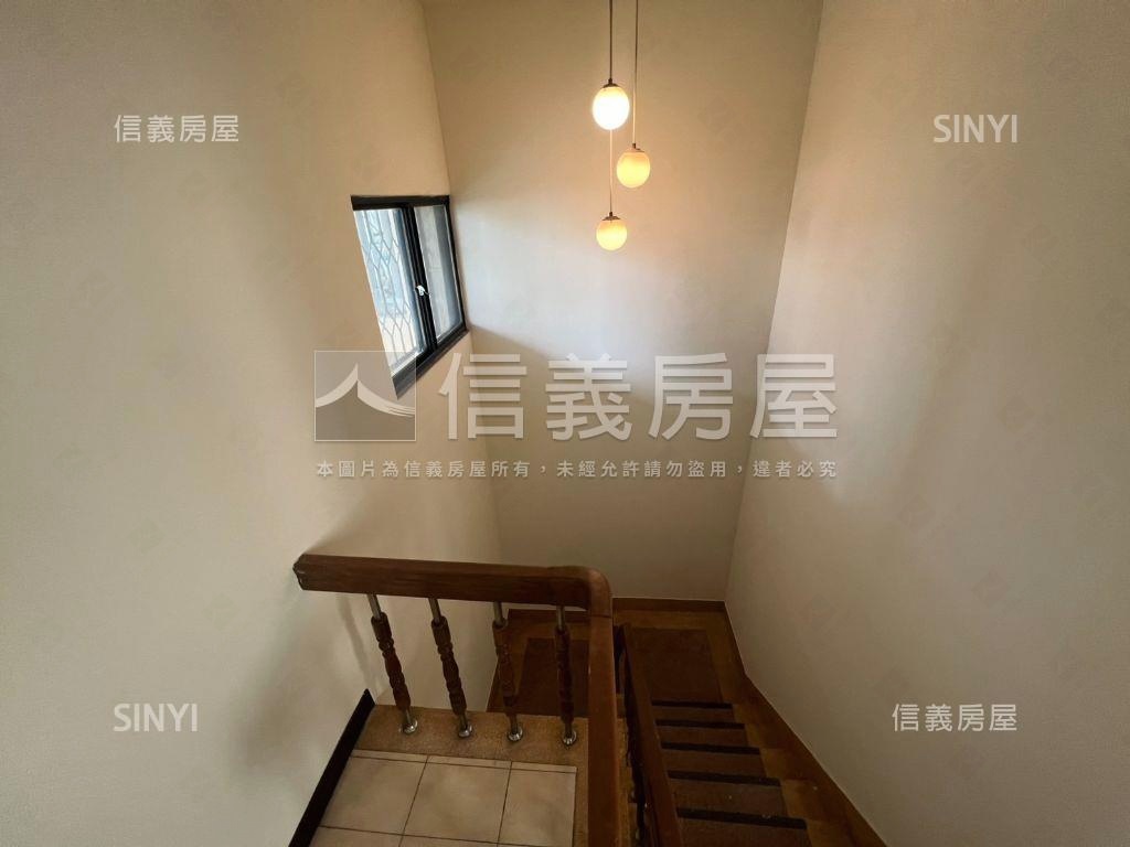 五期大面寬！花園前院透天房屋室內格局與周邊環境