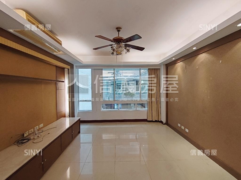 近公園成家美墅房屋室內格局與周邊環境