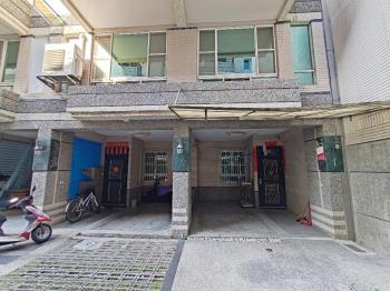 近公園成家美墅