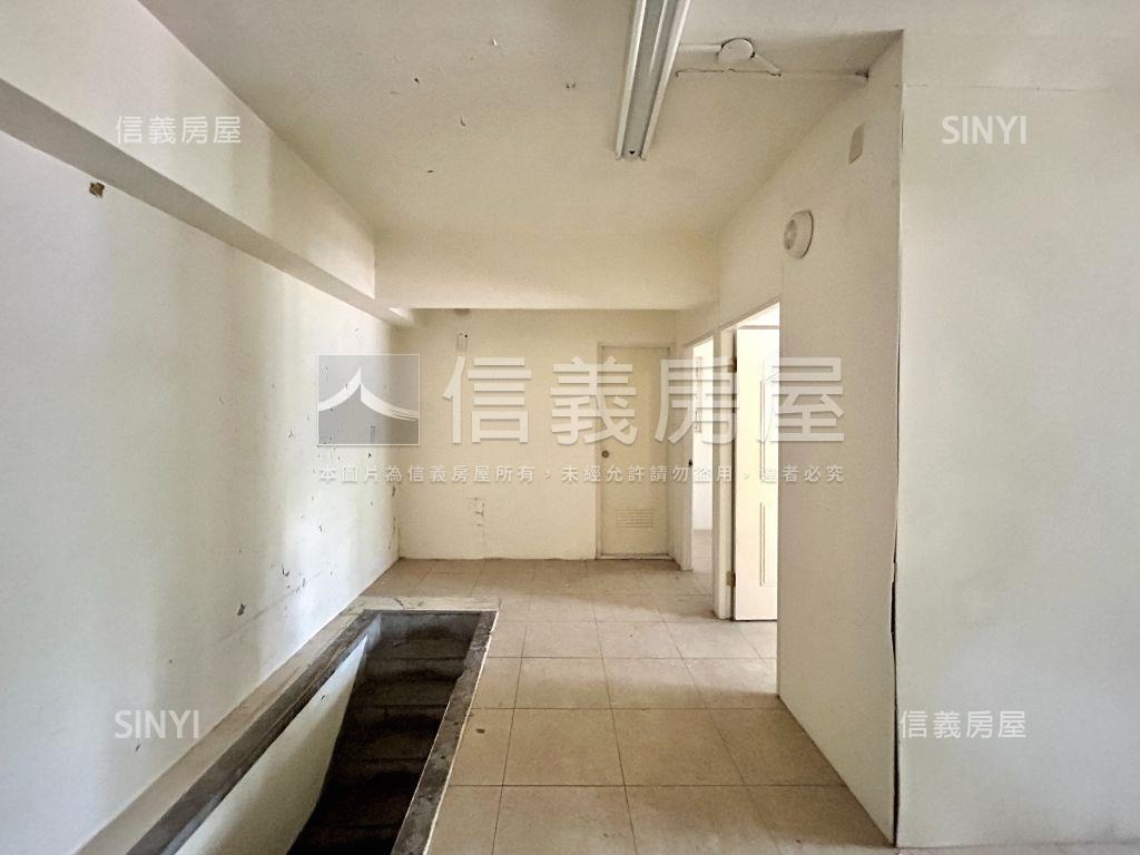 新隆國宅潛力店面房屋室內格局與周邊環境