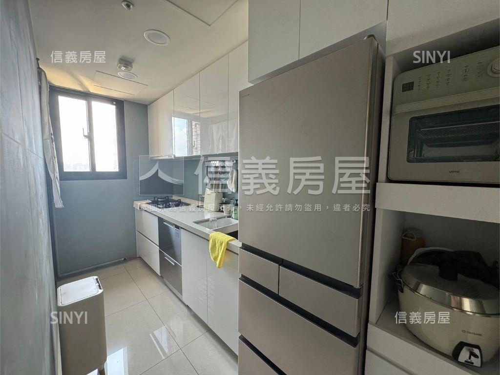 宜雄丰疆美景觀兩房雙車位房屋室內格局與周邊環境