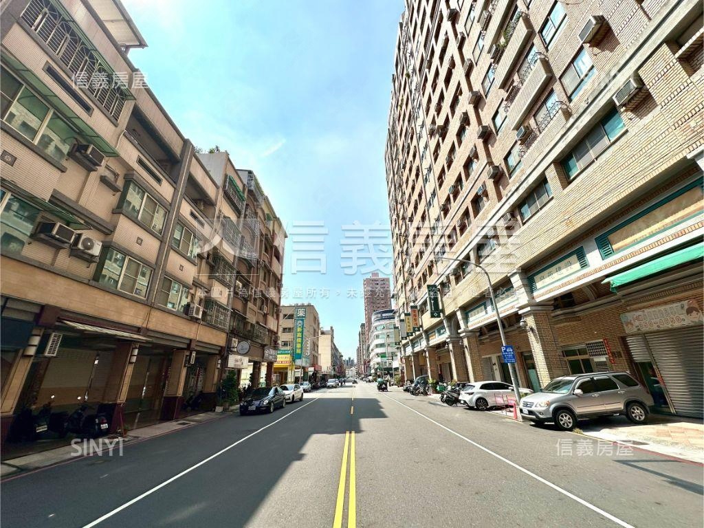 皇苑正路角窗大空間店面房屋室內格局與周邊環境