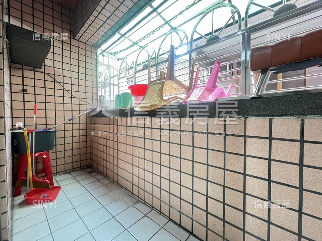 甜蜜家園電梯美三房房屋室內格局與周邊環境