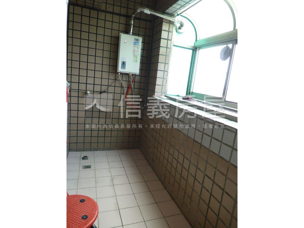 富麗前程景觀三房平面車位房屋室內格局與周邊環境