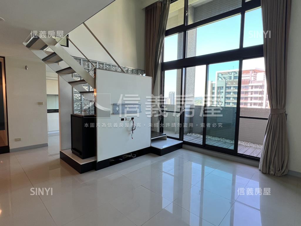 高鐵特區．德翼挑高美景宅房屋室內格局與周邊環境