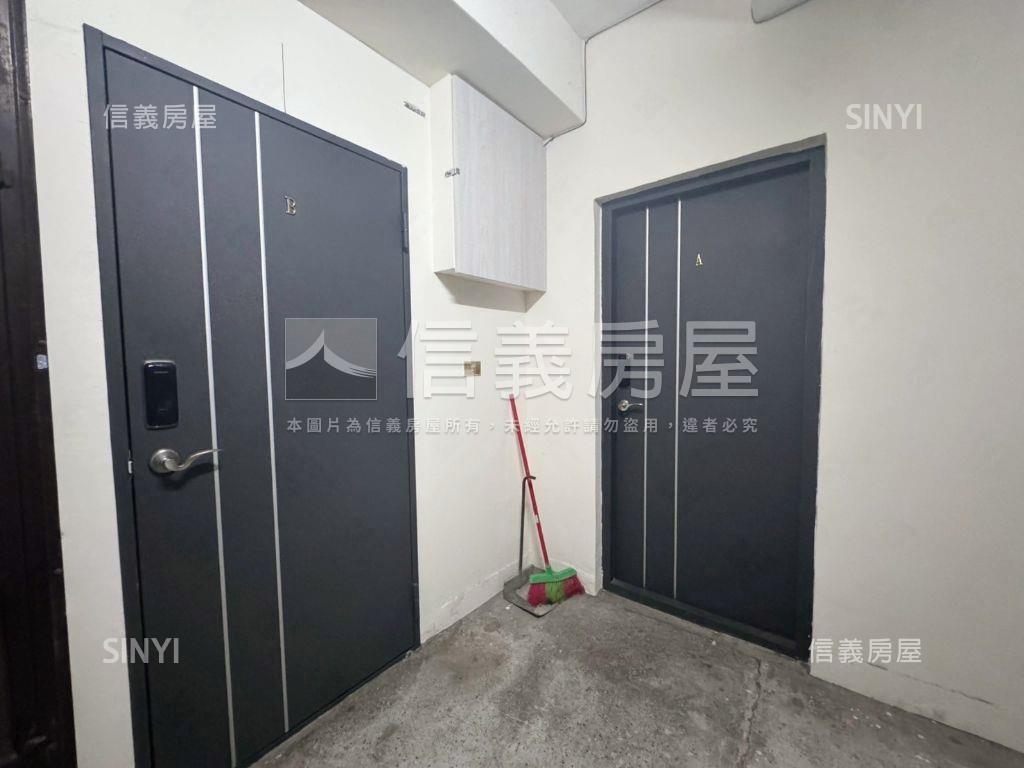 近中清捷運２樓收租雙套房房屋室內格局與周邊環境