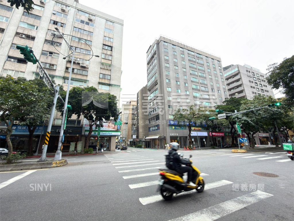 大信義安和寬店王房屋室內格局與周邊環境