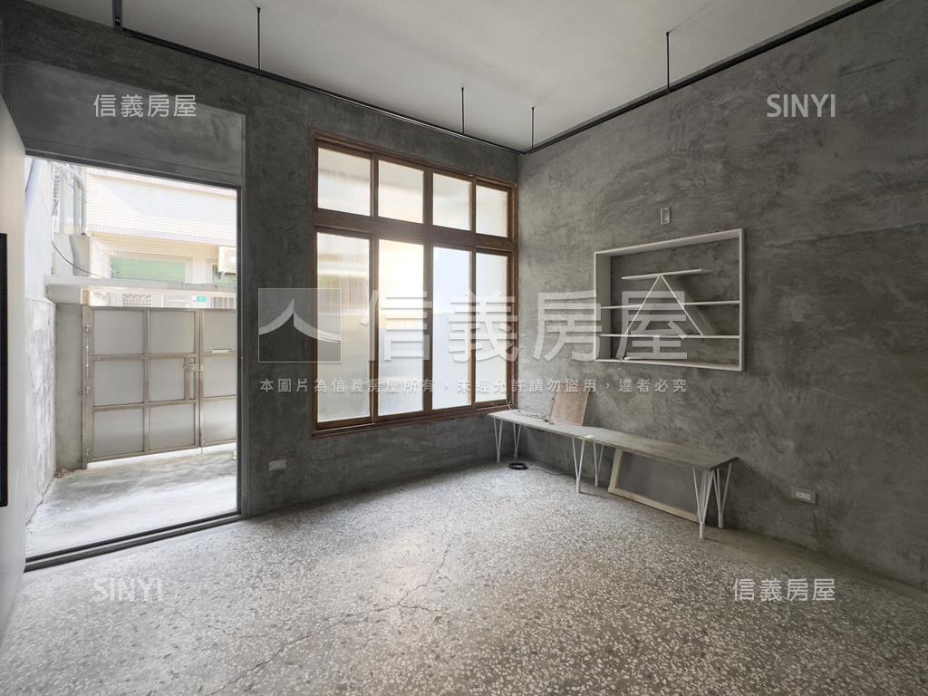 近成大·光影灰序透天房屋室內格局與周邊環境