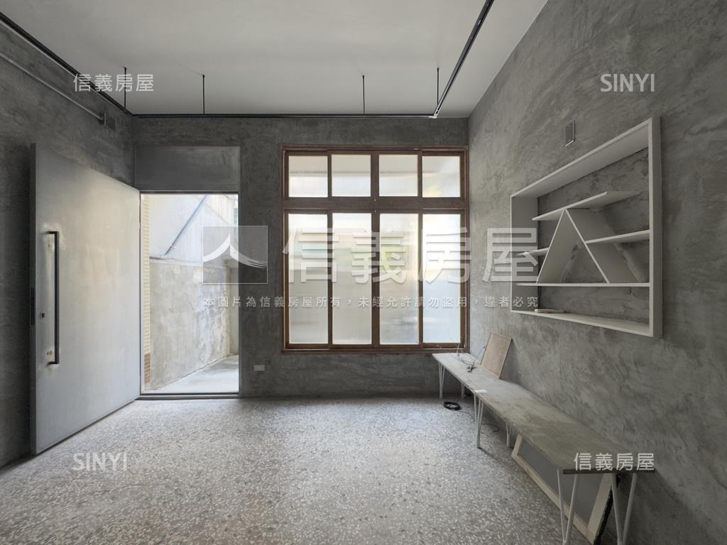 近成大·光影灰序透天房屋室內格局與周邊環境