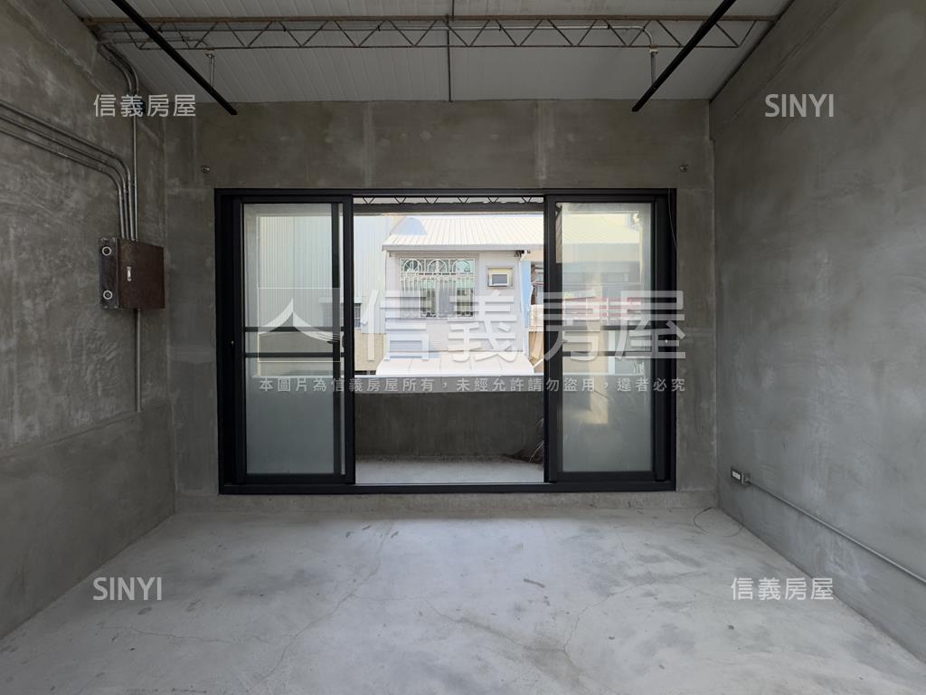 近成大·光影灰序透天房屋室內格局與周邊環境