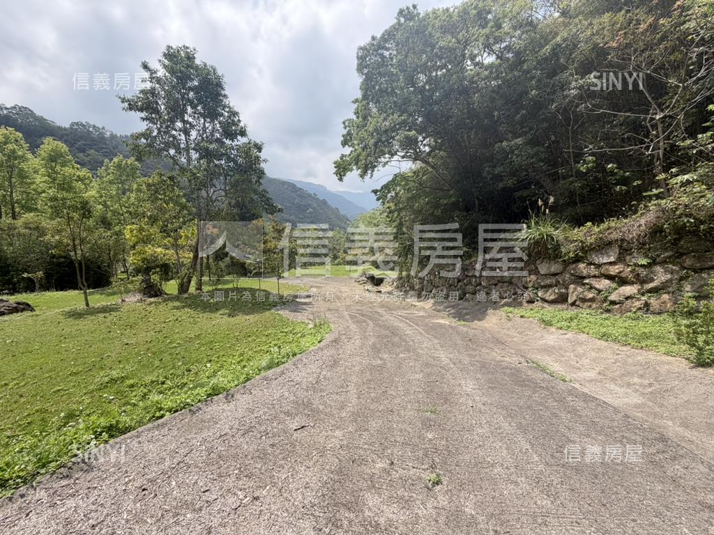尖石聽溪觀螢臨路丙建農地房屋室內格局與周邊環境