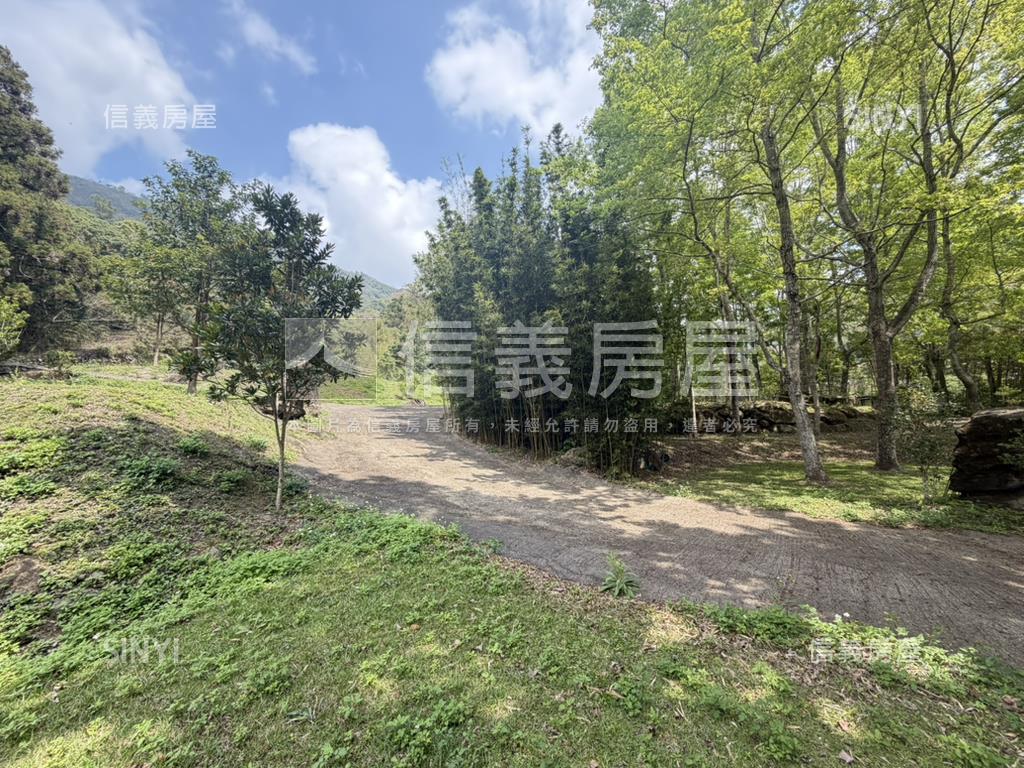 尖石聽溪觀螢臨路丙建農地房屋室內格局與周邊環境
