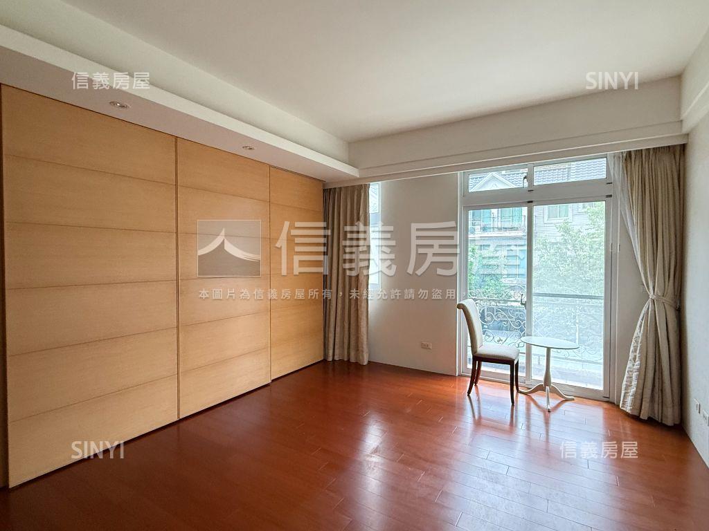 冠鼎玫瑰花園房屋室內格局與周邊環境