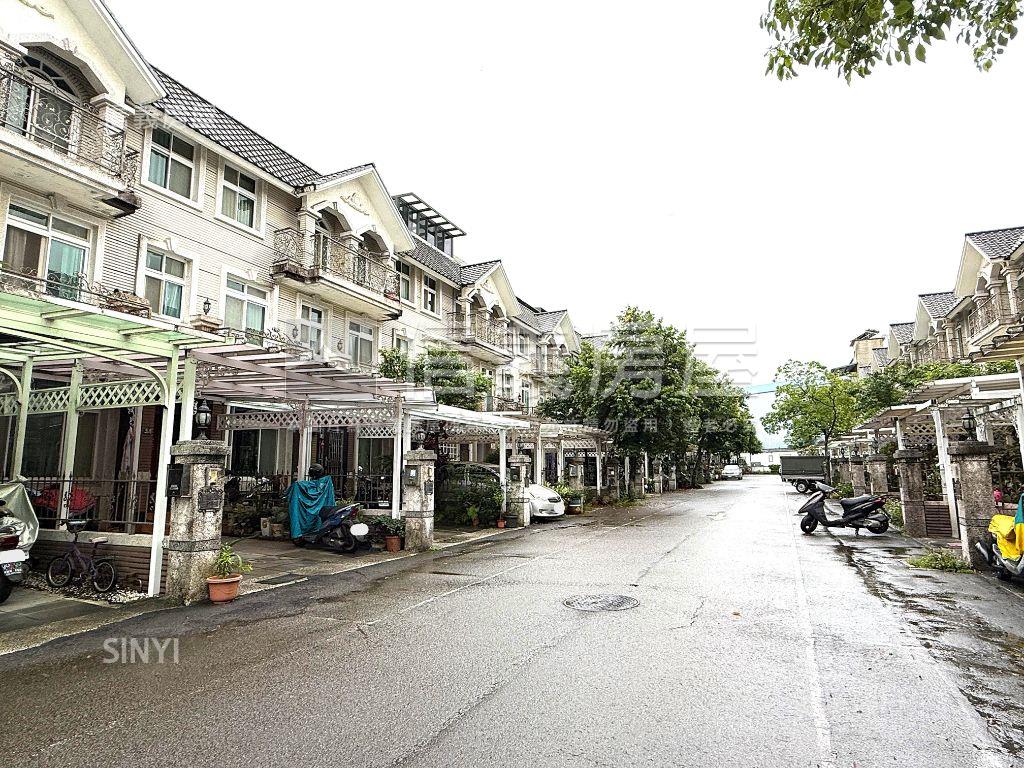 冠鼎玫瑰花園房屋室內格局與周邊環境