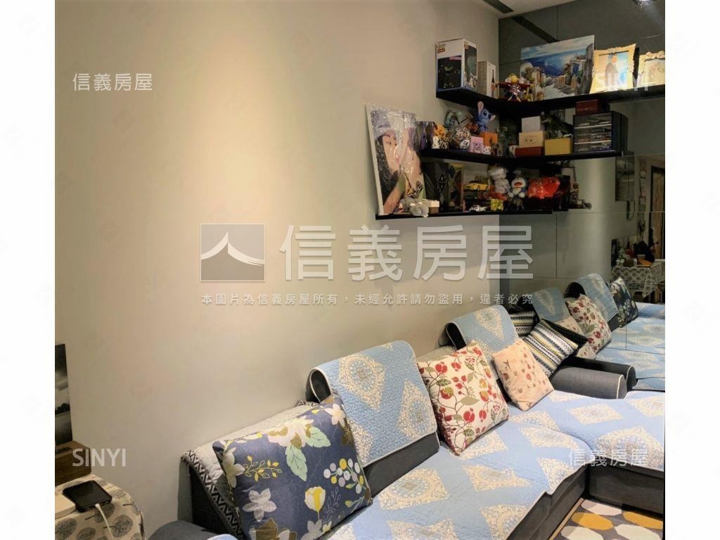 近捷運君奕城中貴族美房房屋室內格局與周邊環境