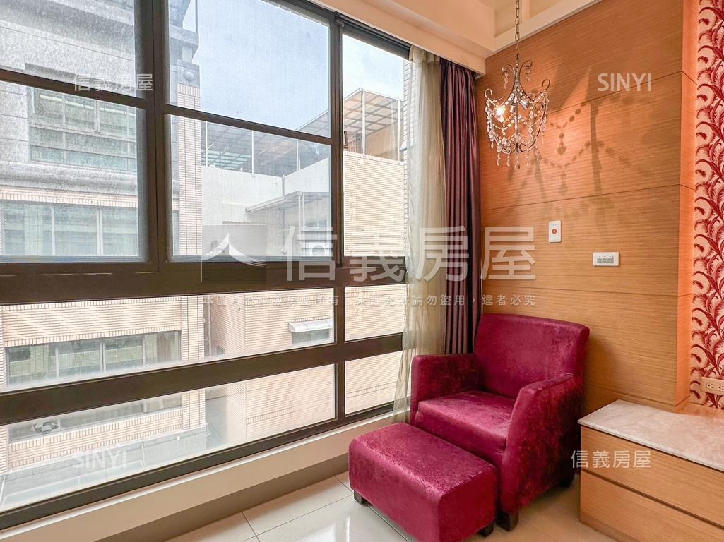稀有釋出土庫家樂福美墅房屋室內格局與周邊環境
