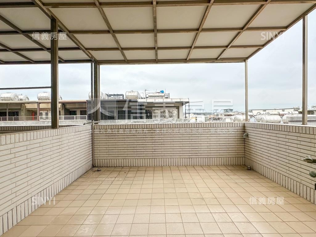 稀有釋出土庫家樂福美墅房屋室內格局與周邊環境