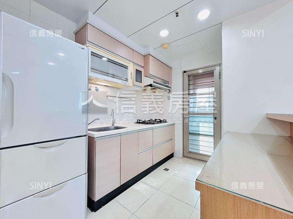 溫馨視野四季２房車位房屋室內格局與周邊環境