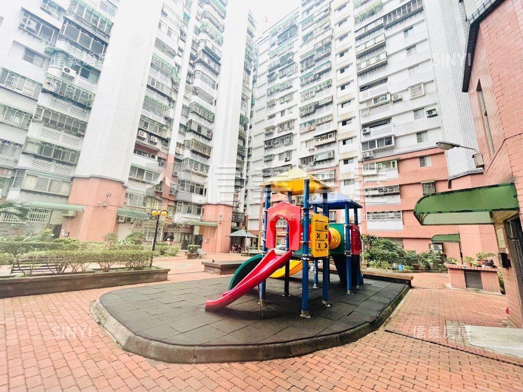 台北加大小資套房房屋室內格局與周邊環境