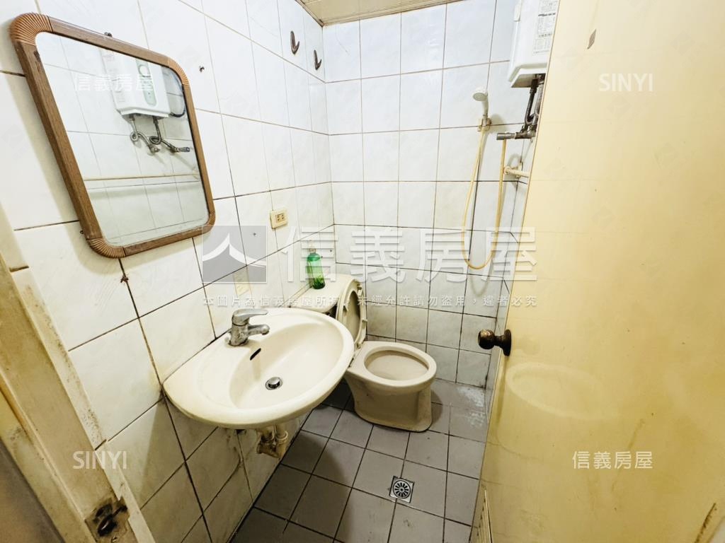 台北加大小資套房房屋室內格局與周邊環境