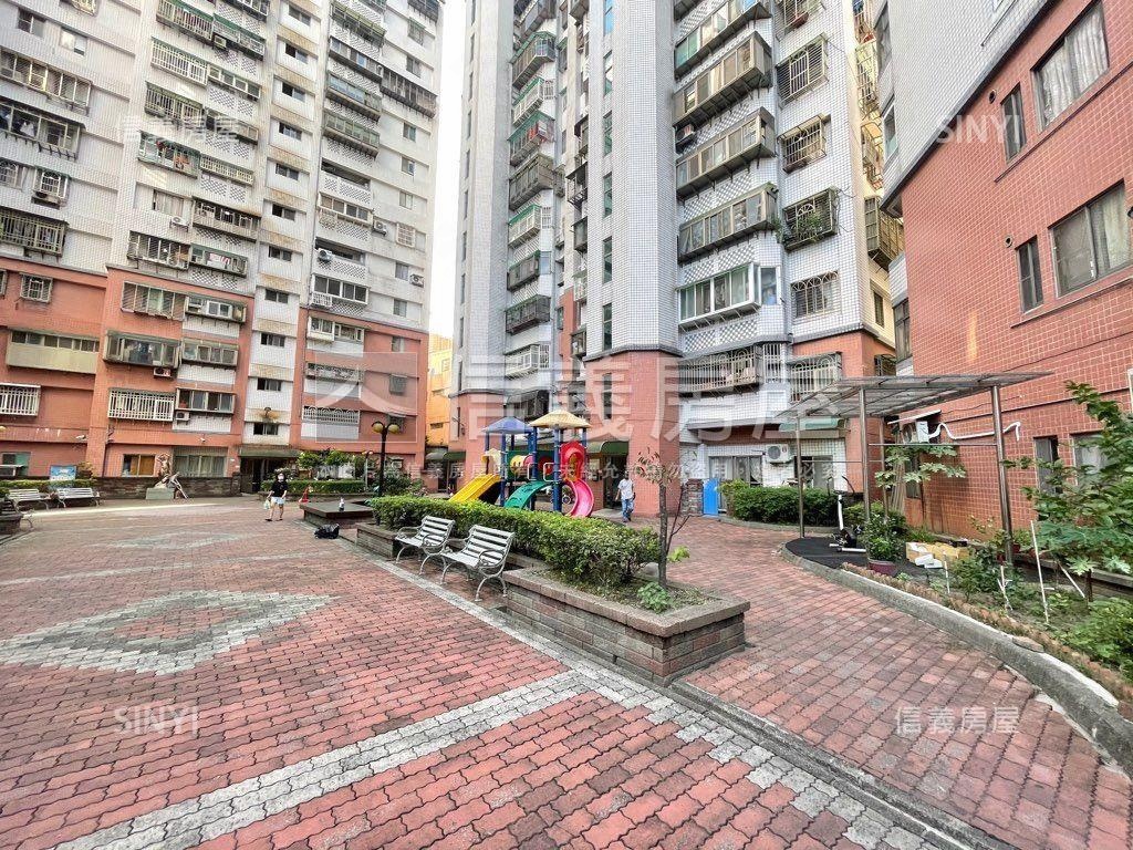 台北加大小資套房房屋室內格局與周邊環境