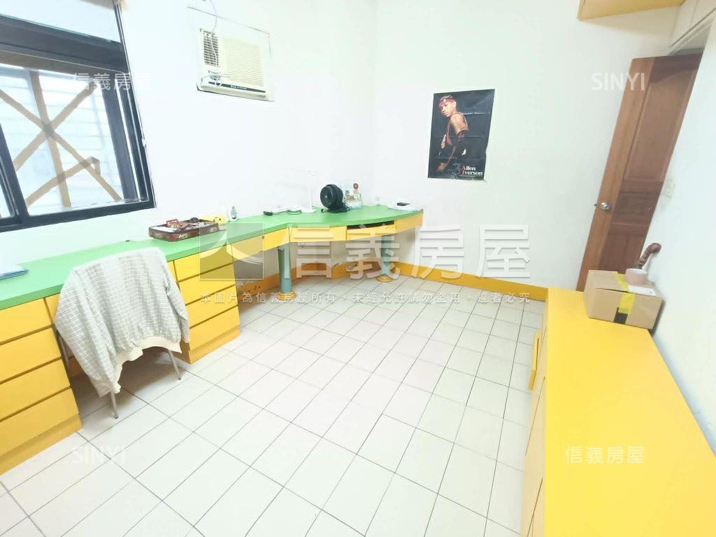 新埔低總新婚首購電梯兩房房屋室內格局與周邊環境