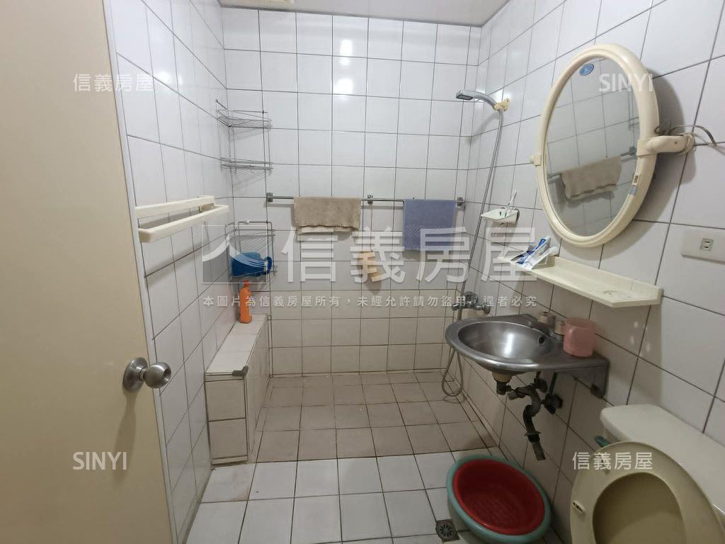 新埔低總新婚首購電梯兩房房屋室內格局與周邊環境